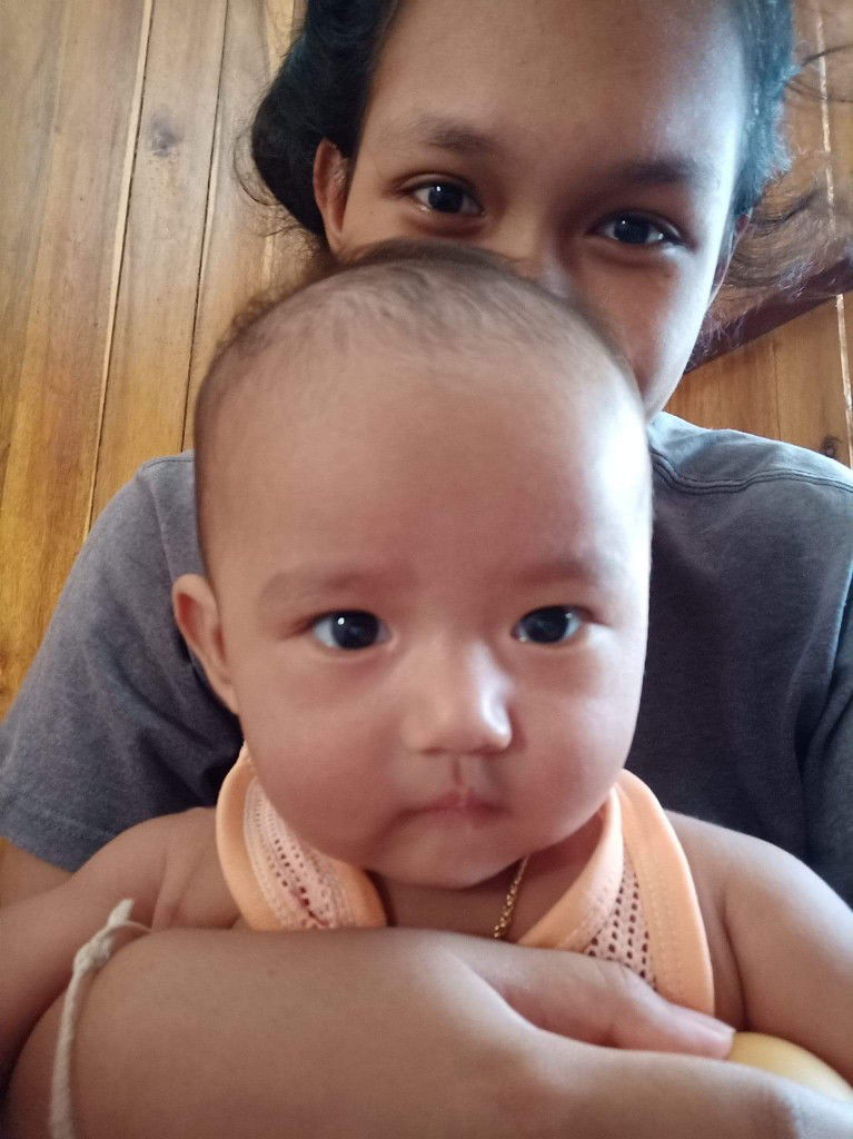 เด็ก 4 เดือน