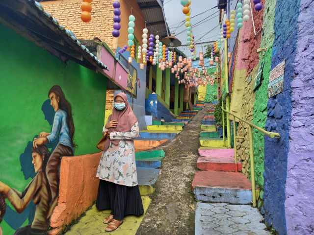 Nisrina Zuhruf profile icon