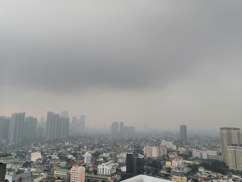 HAZE in Metro Manila.