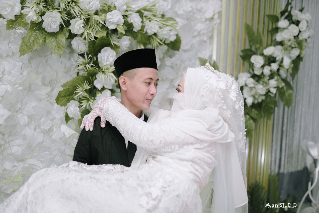 Sri Kurnia Syahputri profile icon