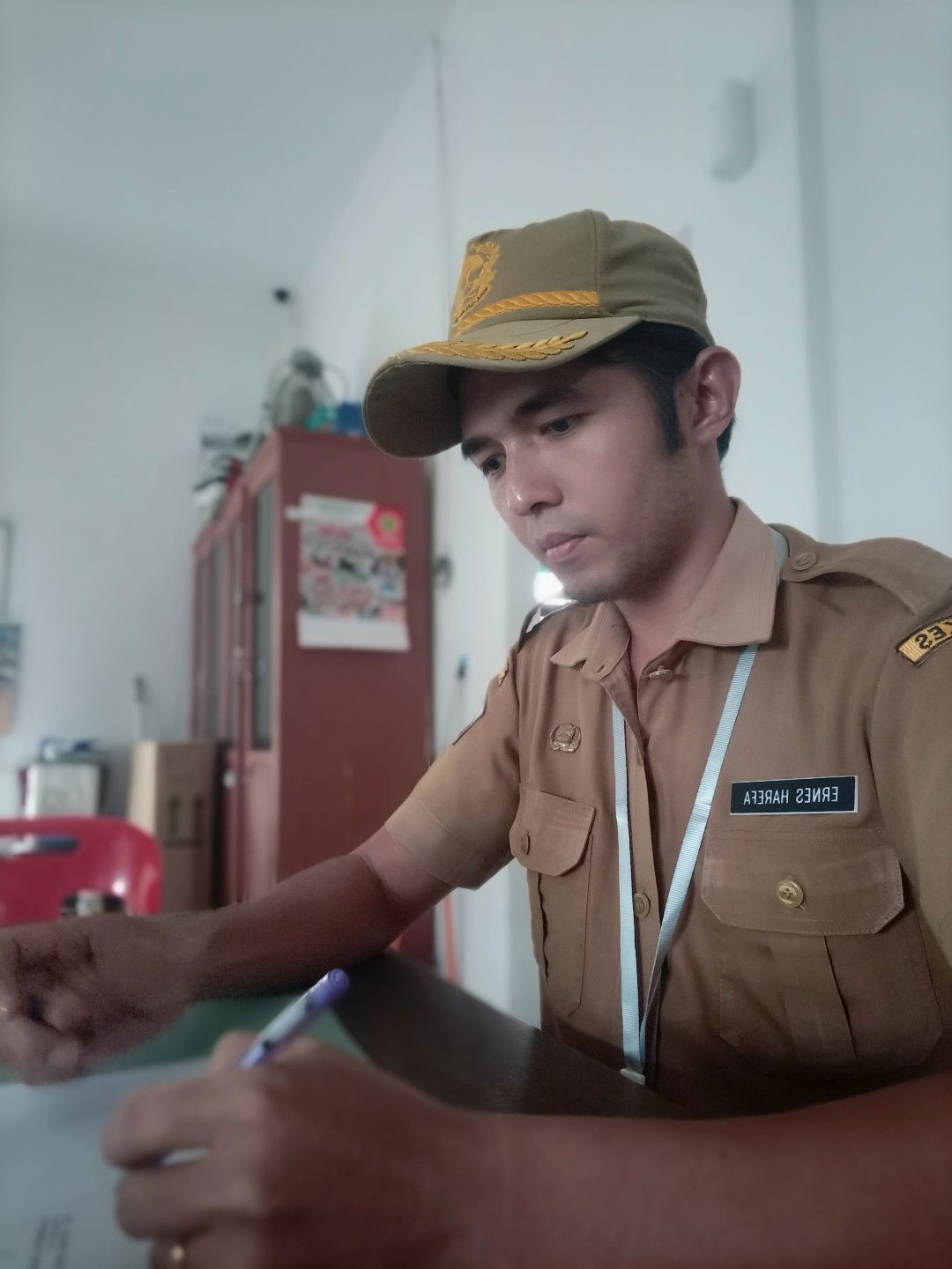 ERNES HAREFA profile icon