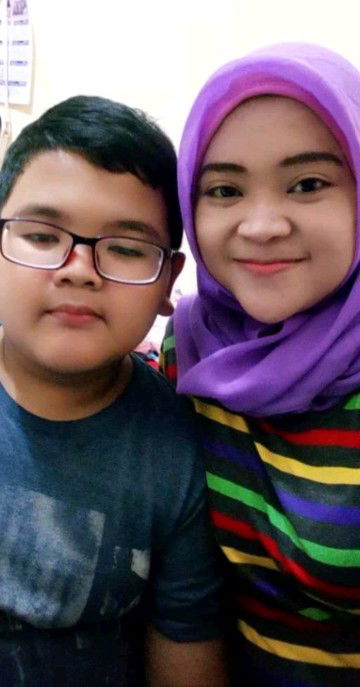 NHeenaa profile icon