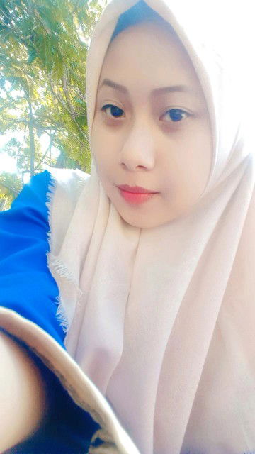 Luri Melani profile icon