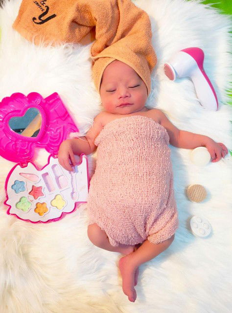 Defi intan sari profile icon