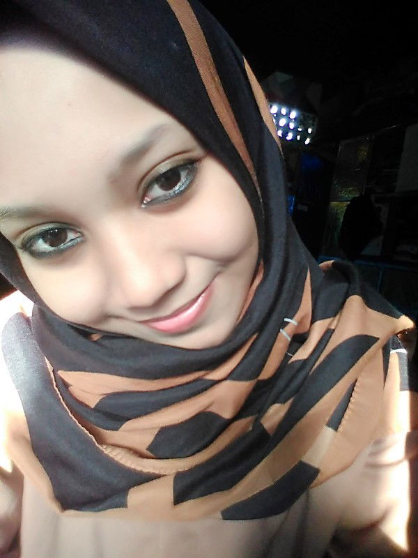 Maya kholida profile icon