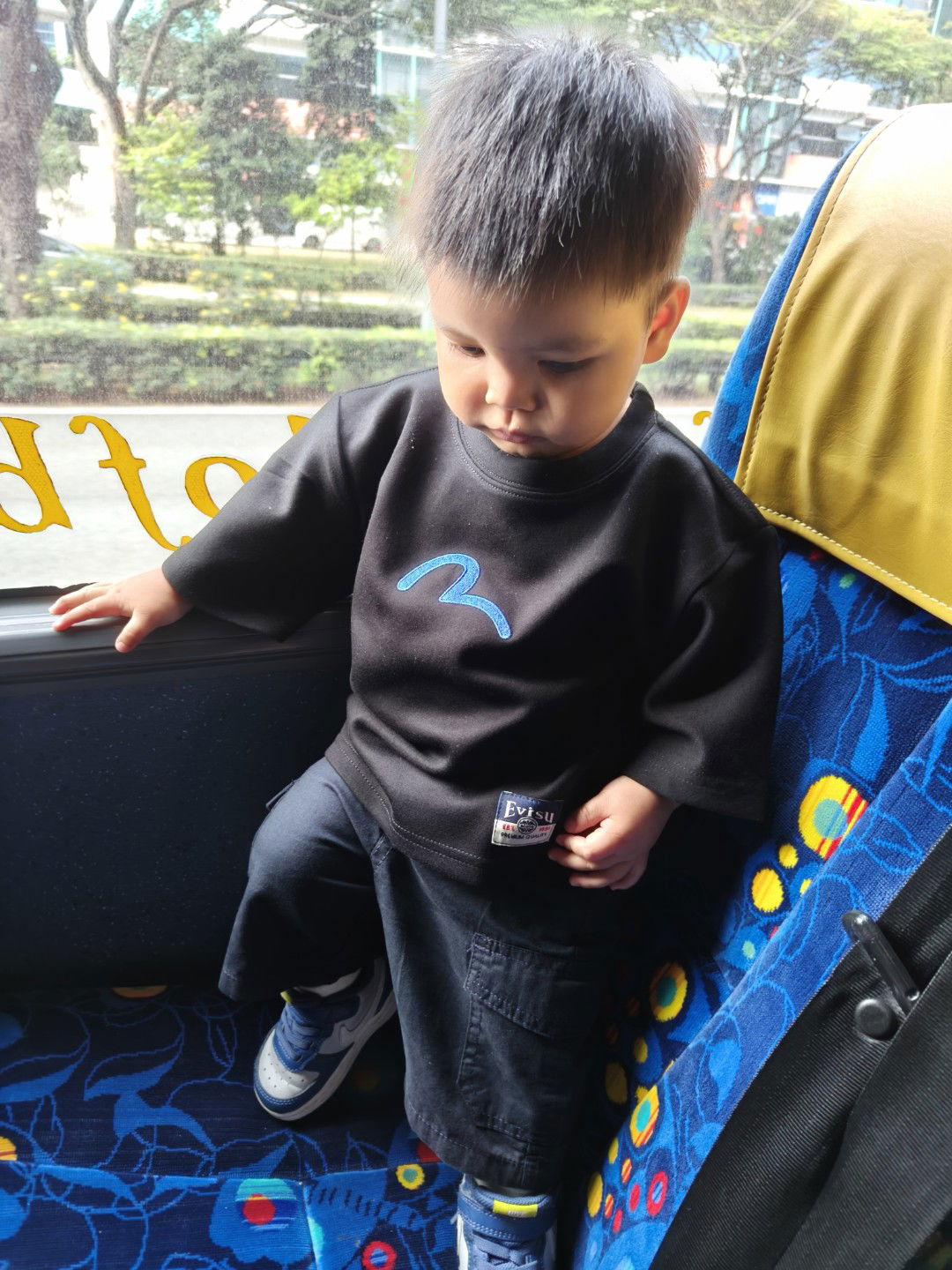 Razilayanti profile icon