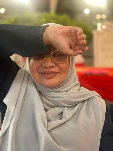 Ainaa_1988 profile icon