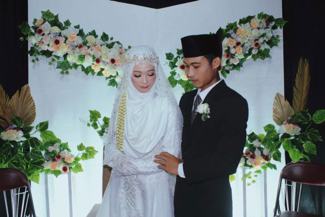 Ernis Rahma profile icon