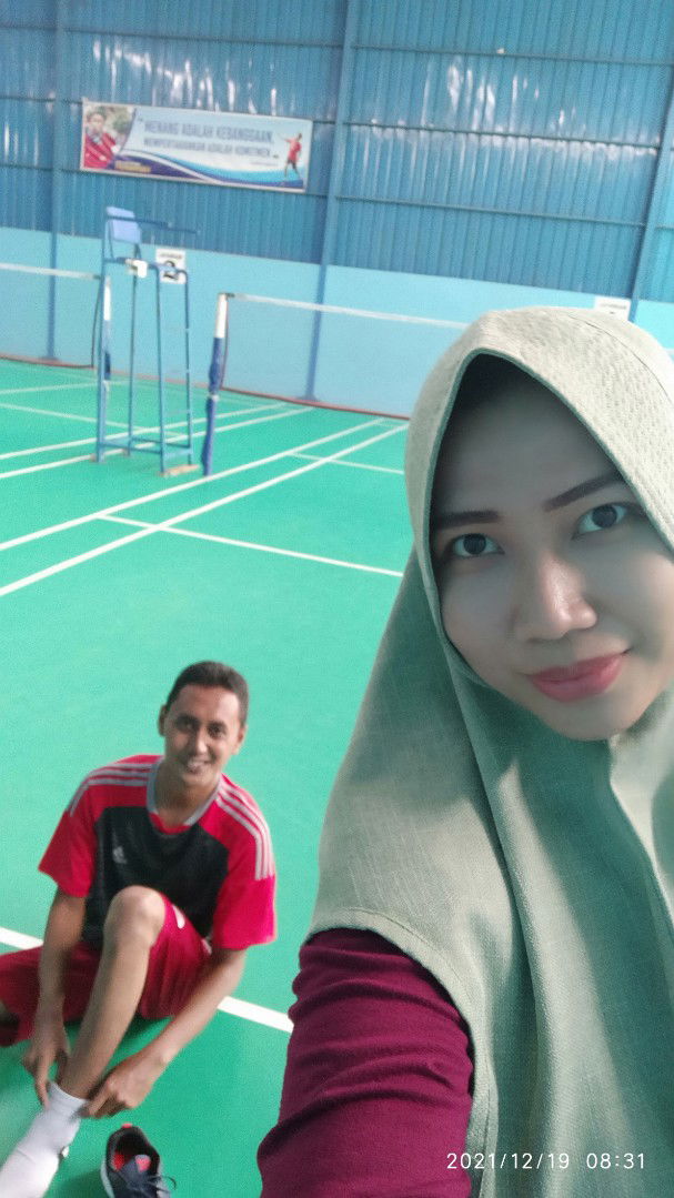 elysa valentina profile icon