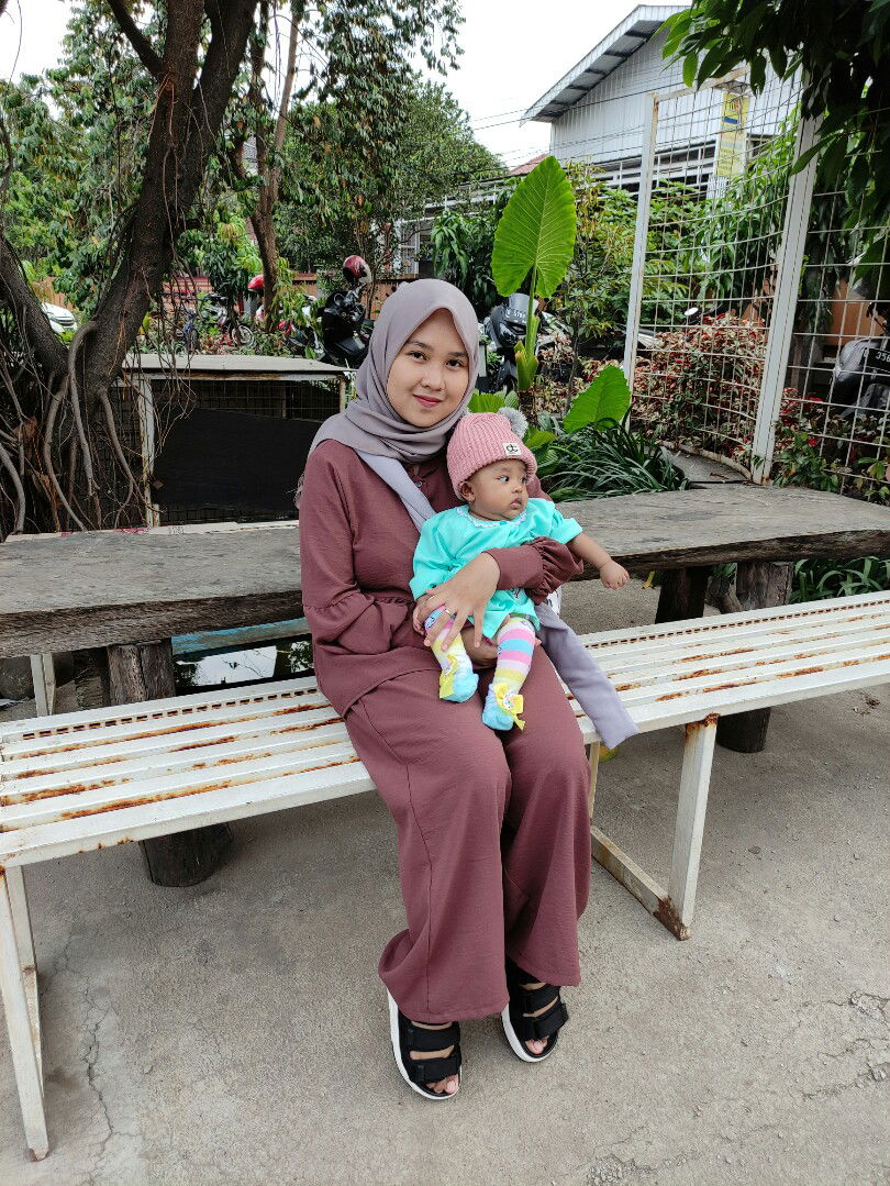 Yulianti 14 profile icon