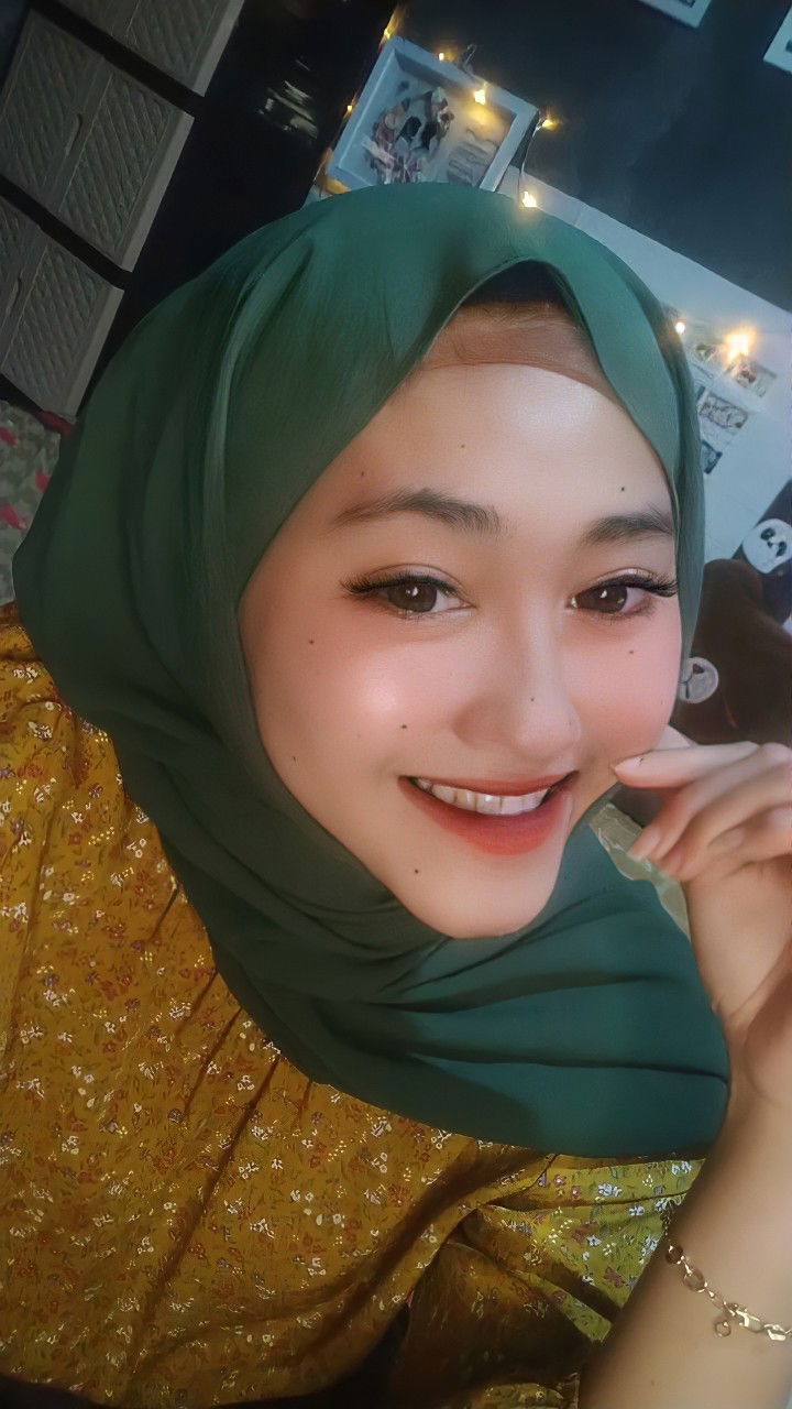 Riska Anggraeni profile icon