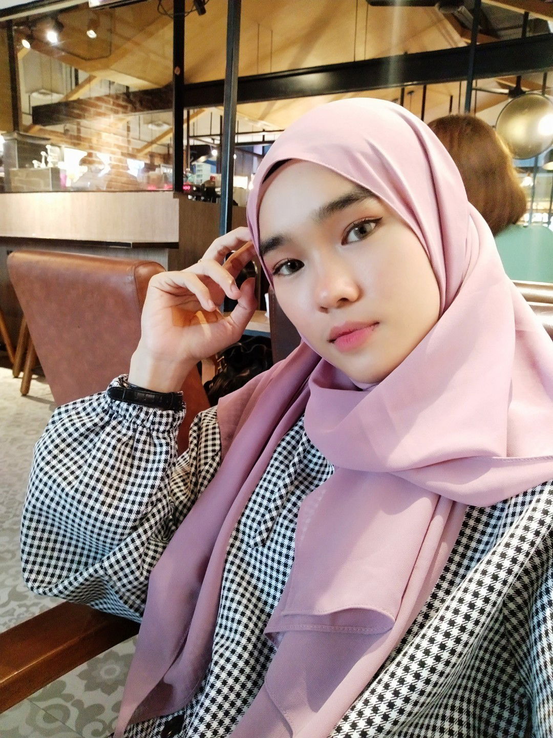 Alvia Destiara profile icon