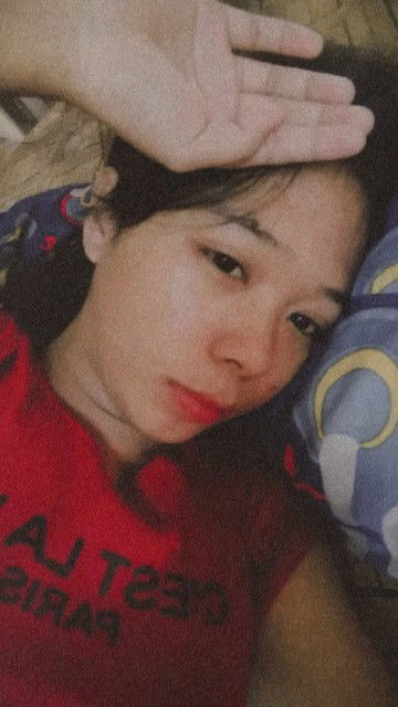 Ega yuniarti profile icon