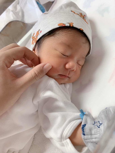 คลอดธรรมชาติ