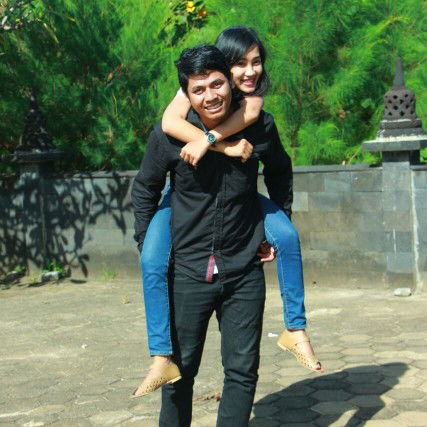 Putri Nursanti profile icon