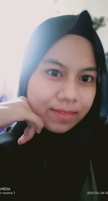 Indah Sari profile icon