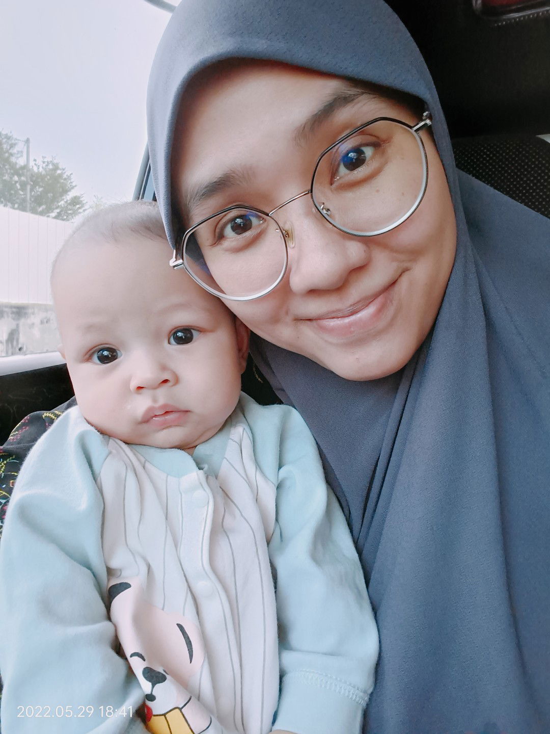 zira azman profile icon