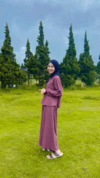 Khoirun Nisa profile icon