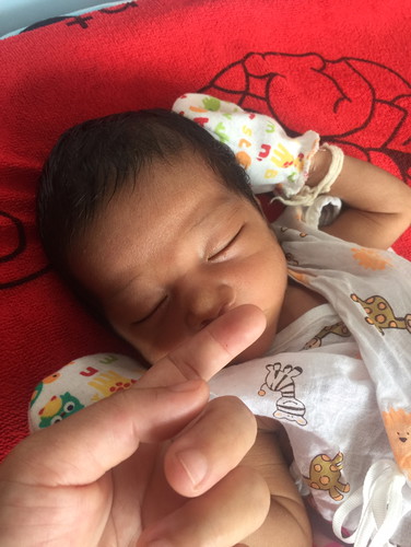 ทำไรครับป้า ?