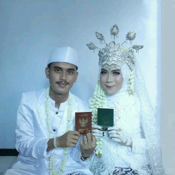 Cut Santya Kirana profile icon