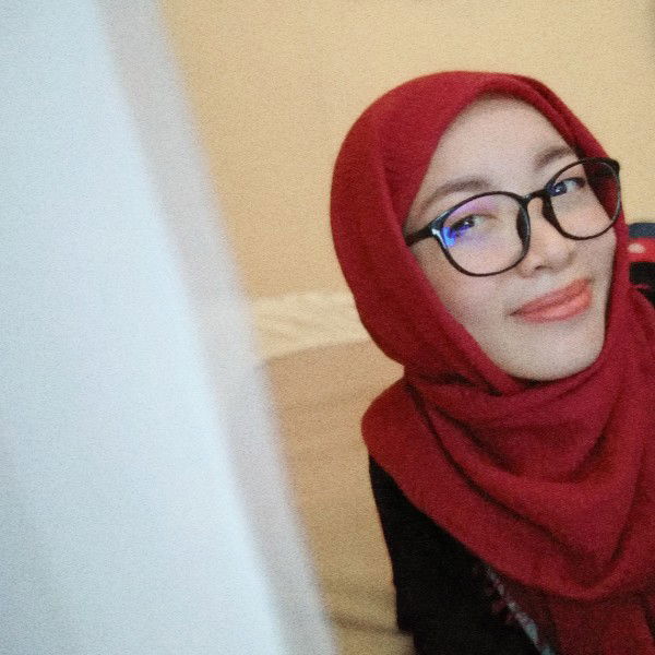 Siti Emyliana profile icon