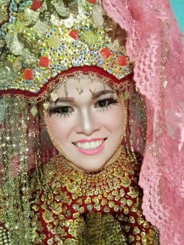 Ariyanti profile icon