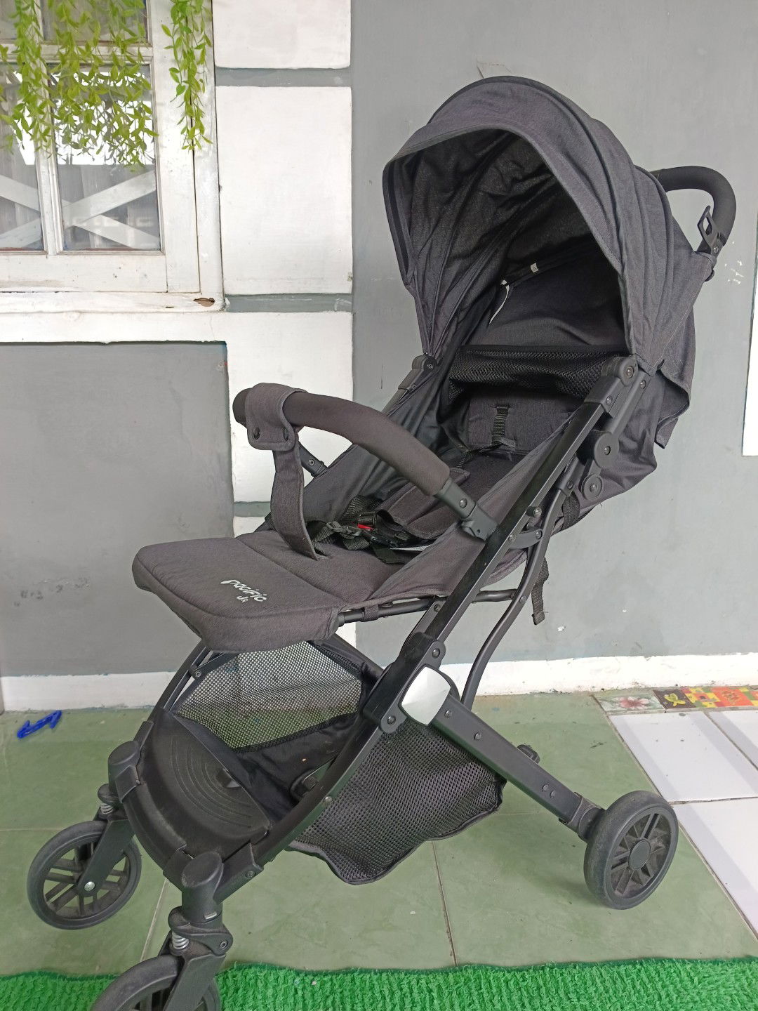 Dijual stroller bayi