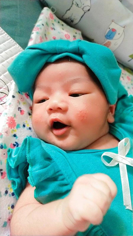 nayyara afeeya profile icon