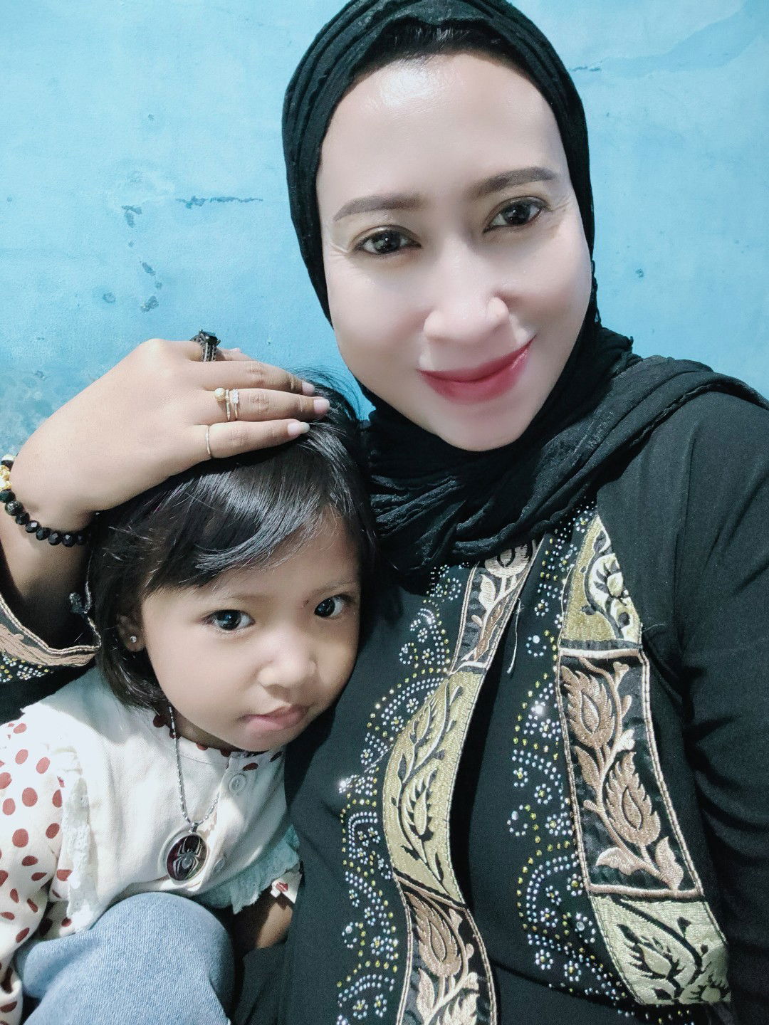 Triana Riri profile icon