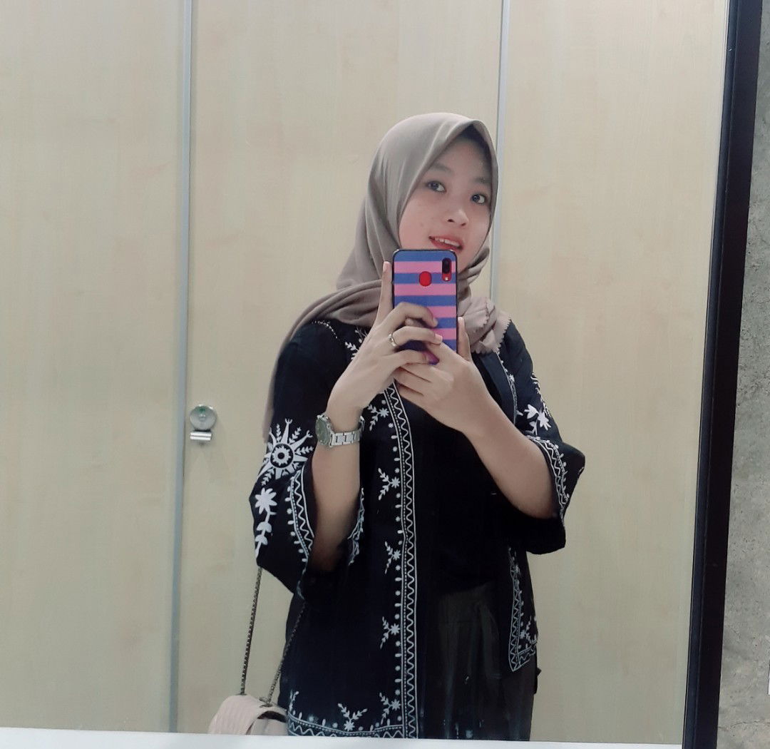 Maya Ayu Ariyani profile icon