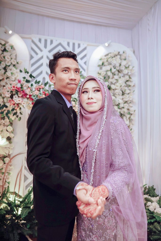 Ayu lestari profile icon