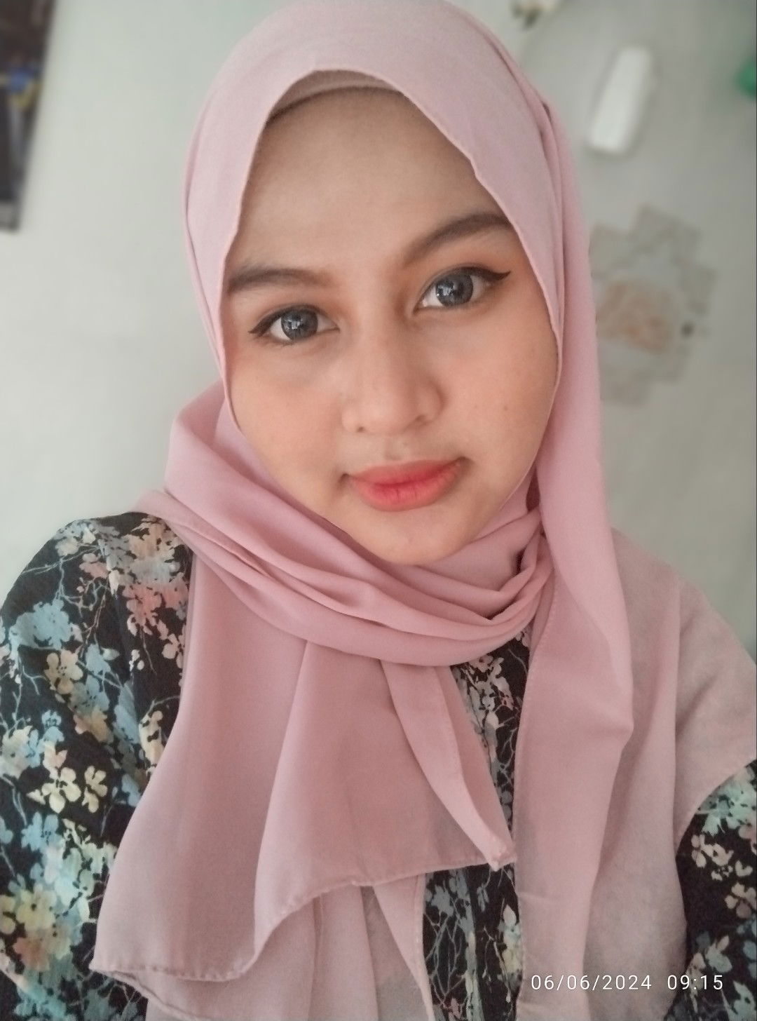 Rika Raya profile icon