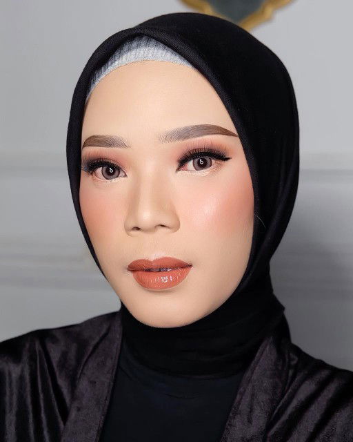 Eka Safitri profile icon