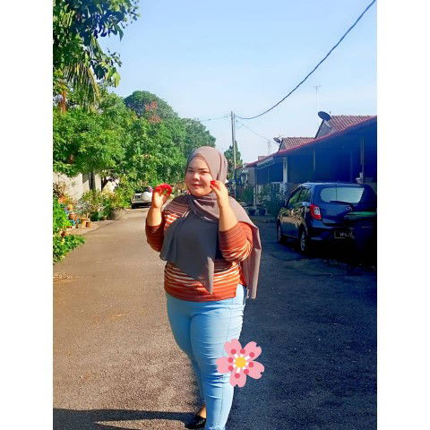 Nurul Izzati profile icon