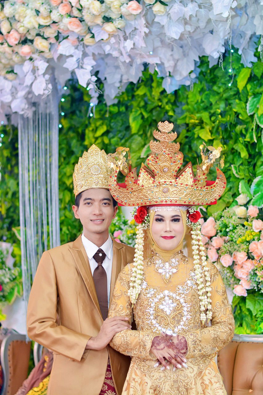 Indah Sari profile icon