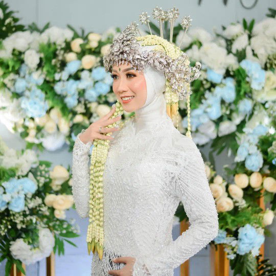 Melinda Putri Isworowati profile icon