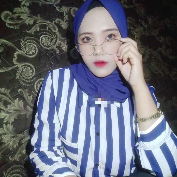 Sari Febriani profile icon