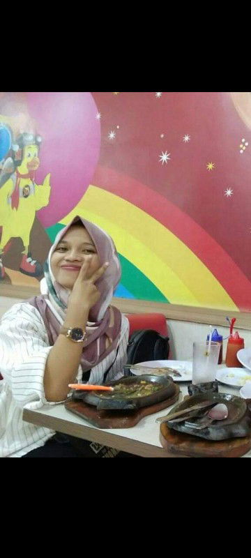 Siti Maesaroh profile icon