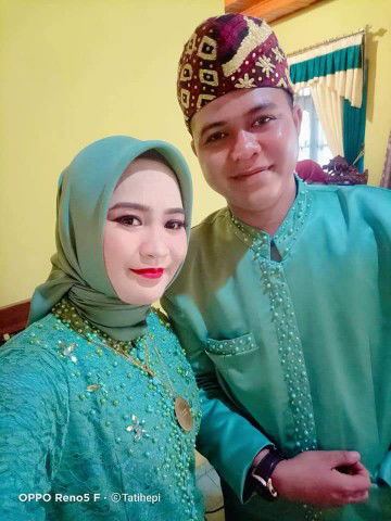 nur hertati profile icon