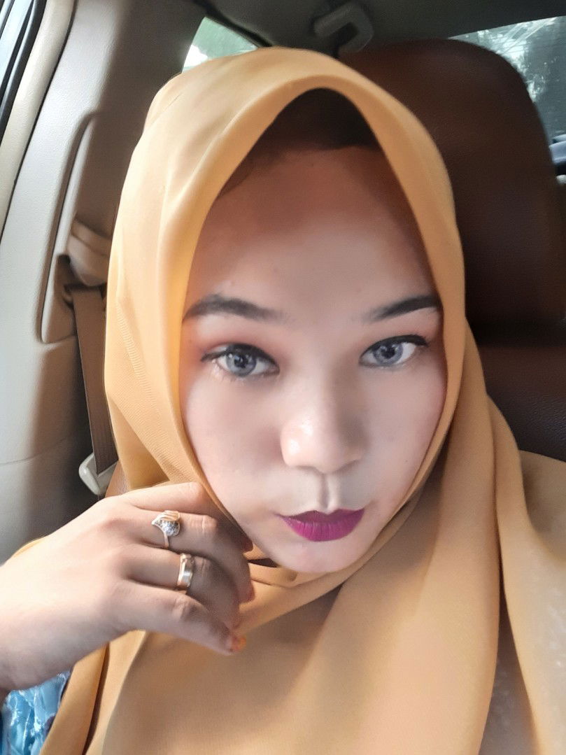 resti asriani profile icon