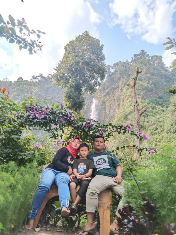 Rinrin Rosmalawati profile icon