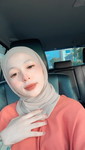 Nur Riesha profile icon