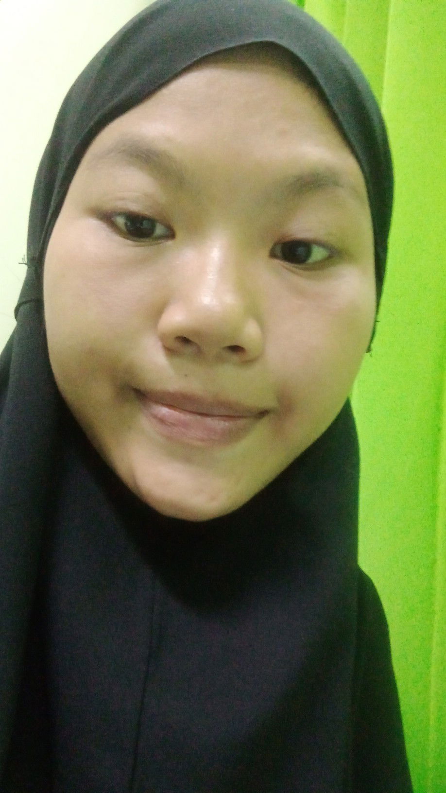 Rohmatul Azizah Al-Ma'rifatu Billah profile icon