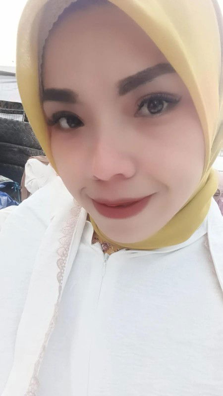 Tita Fahira profile icon