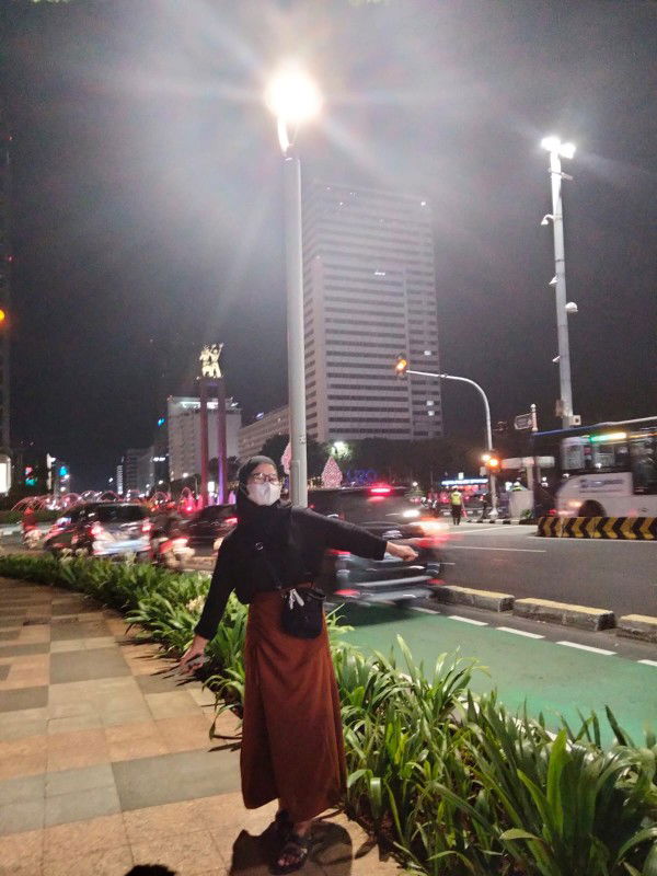 yeni eka sari profile icon