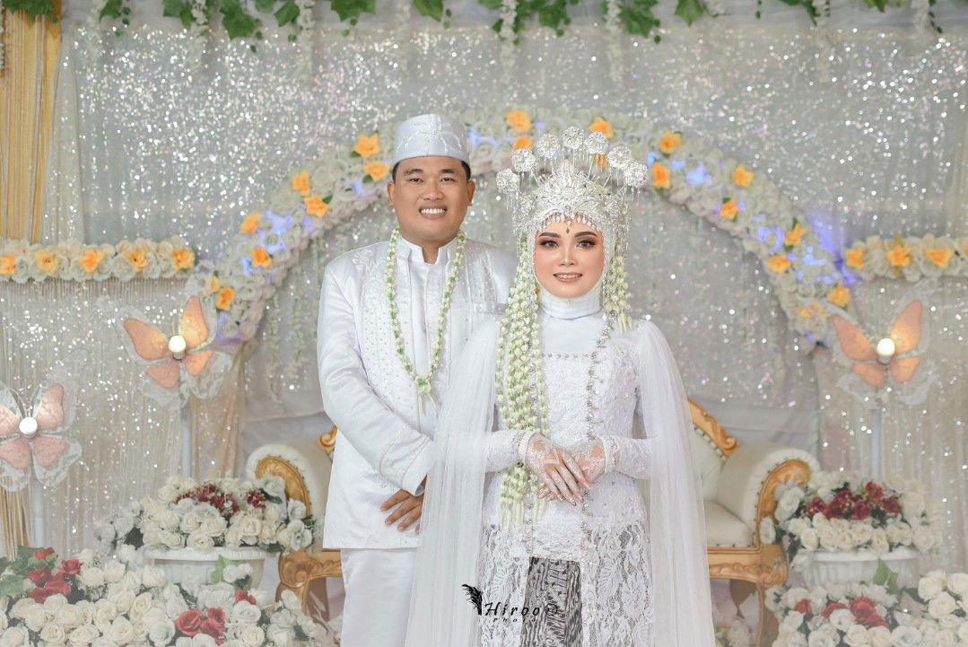 Ratu Intan Risqiana profile icon