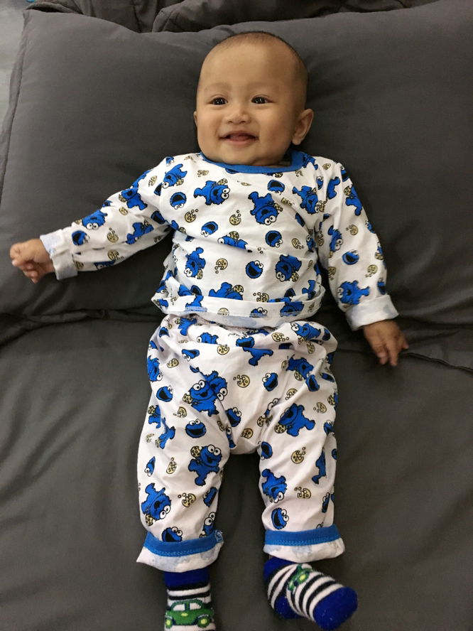 มื้อแรกควรให้กินอะไร