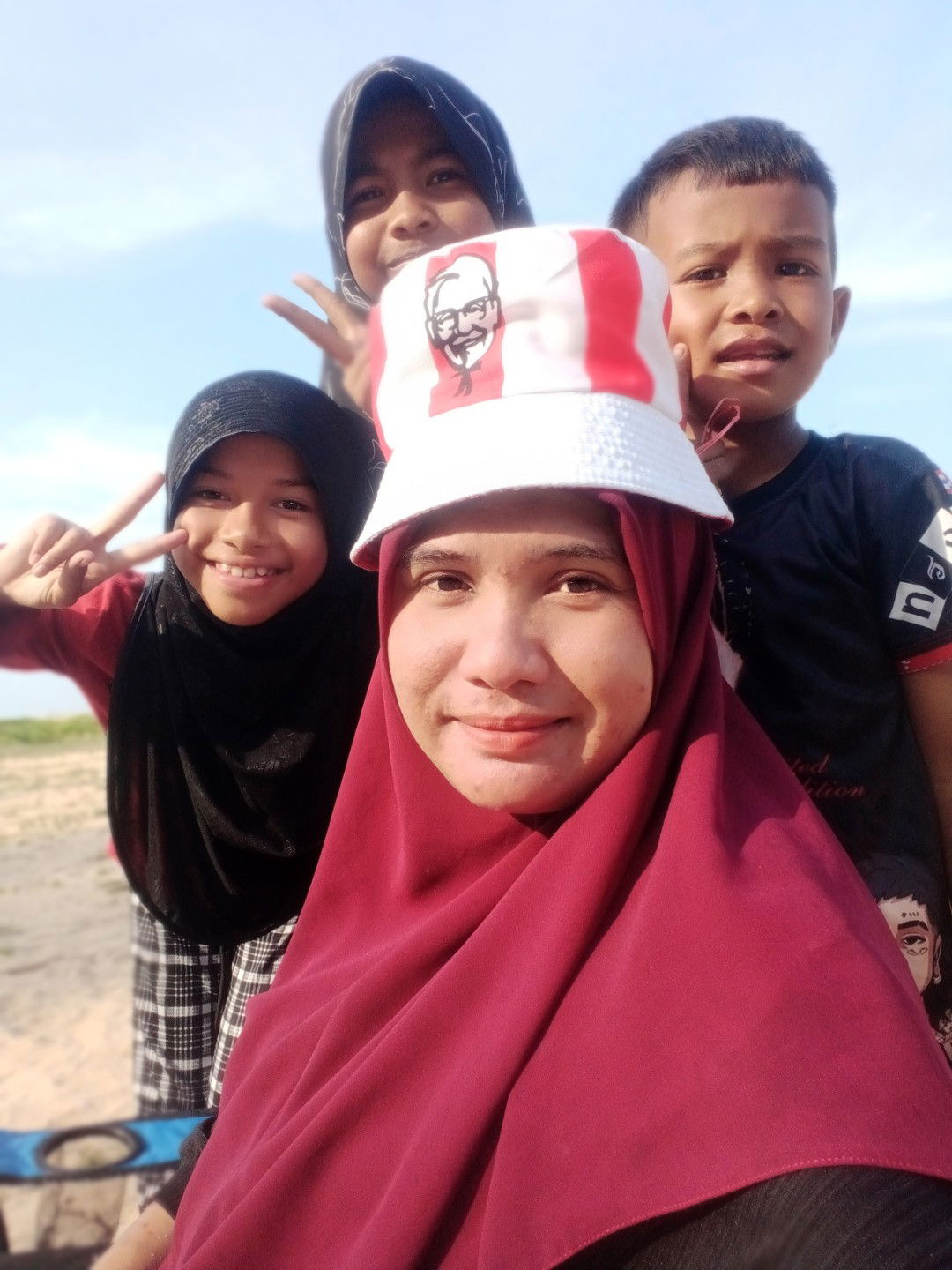 นูรีย๊ะห์ ซะรีแลแม profile icon