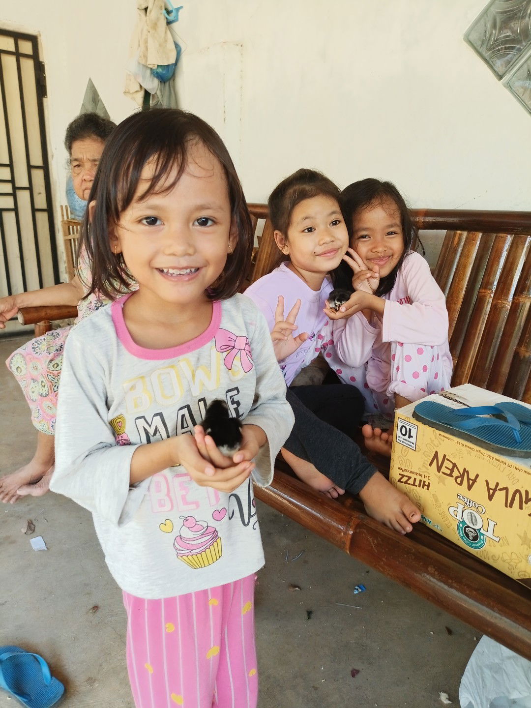 Dina Ayu l profile icon