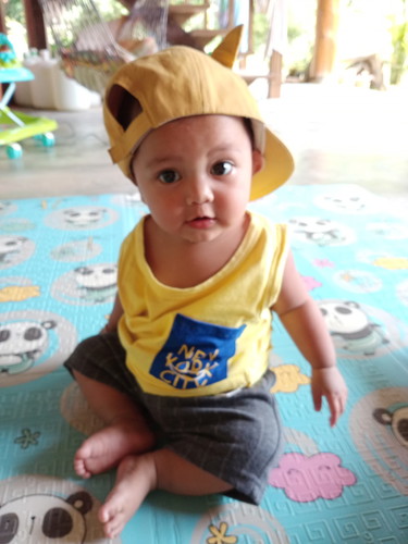 แต่งตัวลูกสาว